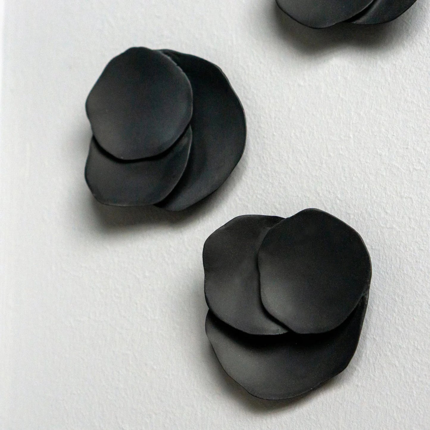 WALL PLAY™: LICHEN, BLACK