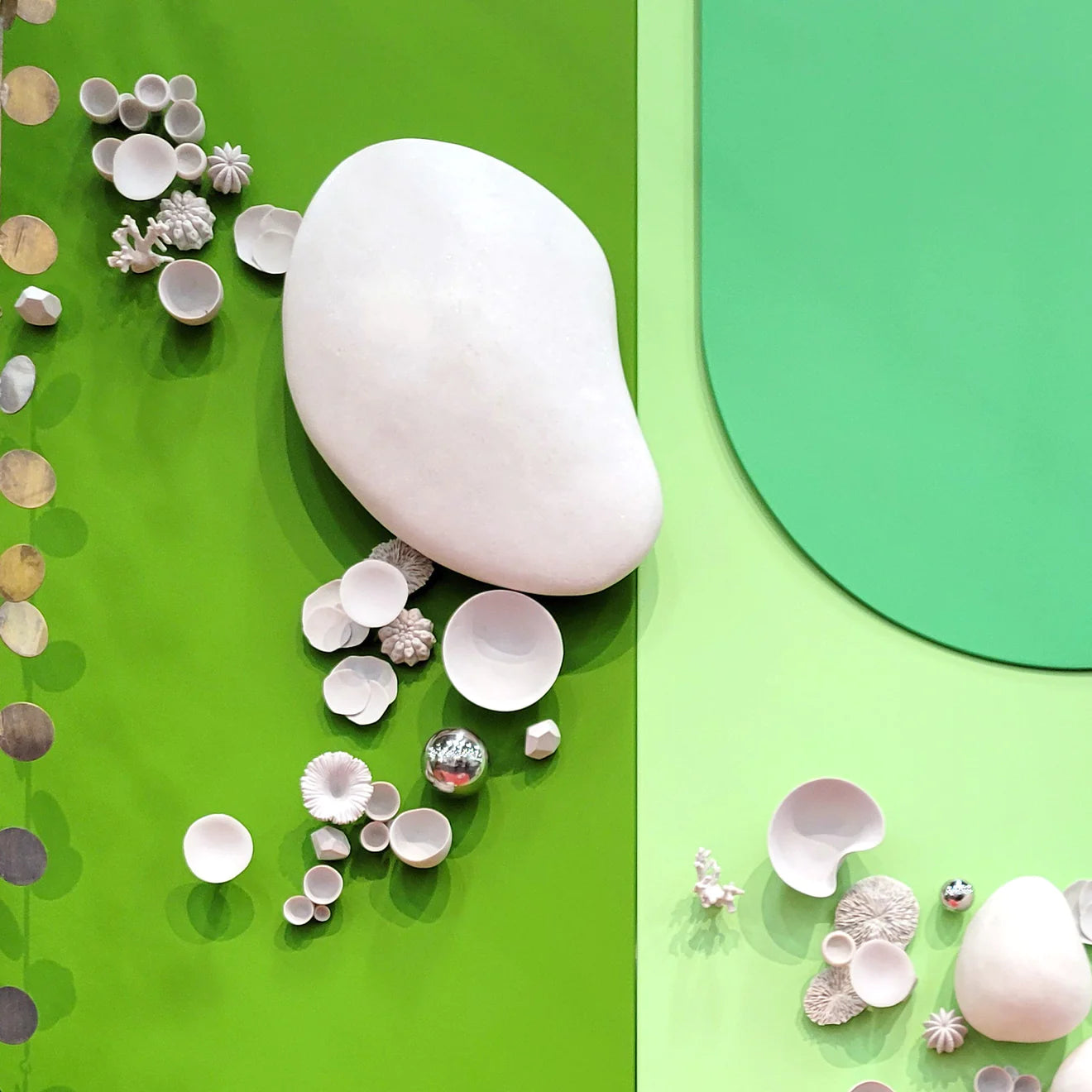 WALL PLAY™: LICHEN, OFF - WHITE